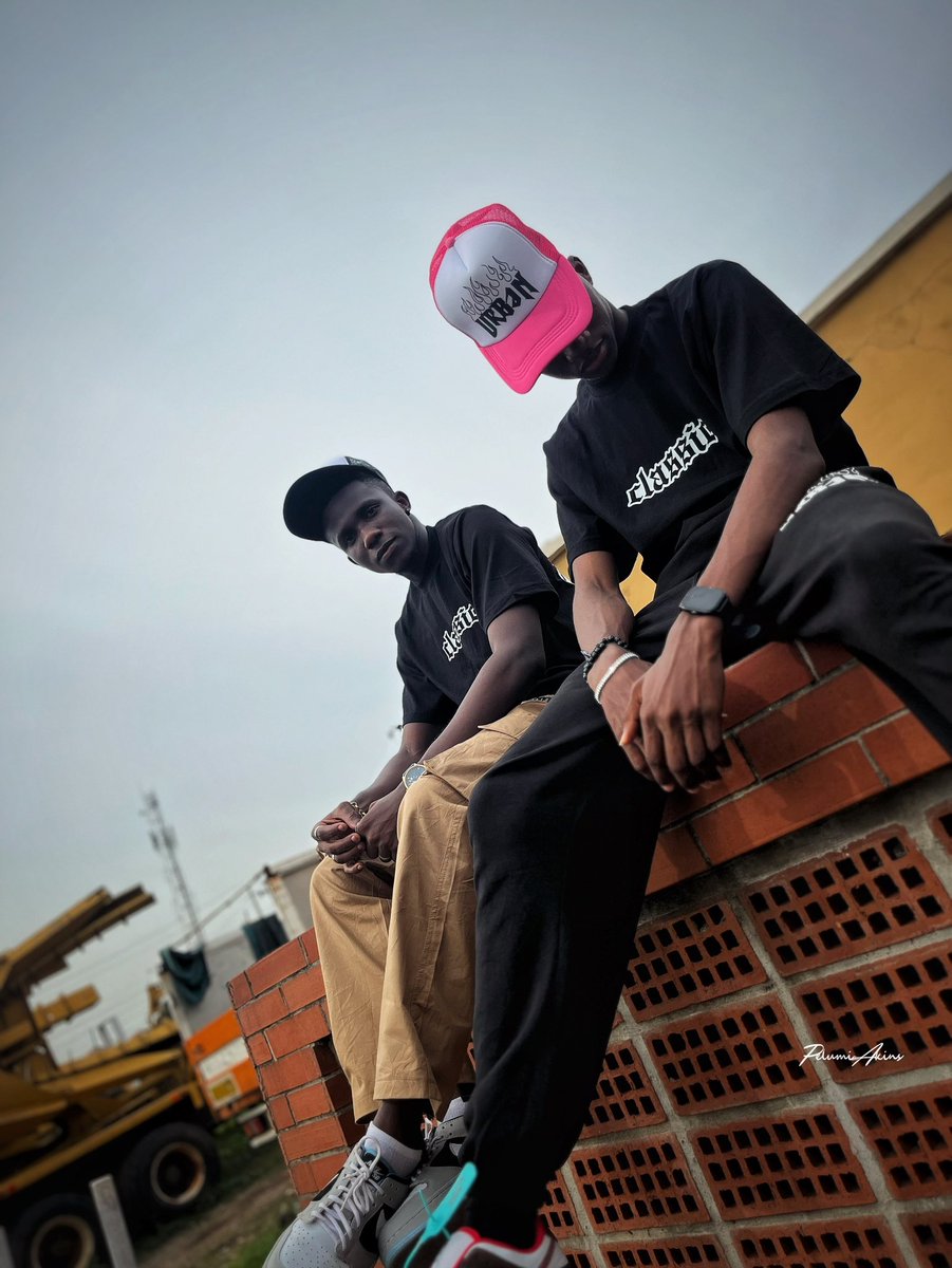 _Shoptees's tweet photo. Day 15 of posting what I sell till I hit my target audience🤞

CLASSIC TEE: 20,000NGN
URBAN TRUCKER HAT: 7,000NGN

Available in all colors ✨

Shop at https://t.co/1789sVnO2M https://t.co/iEr1L3B4xG