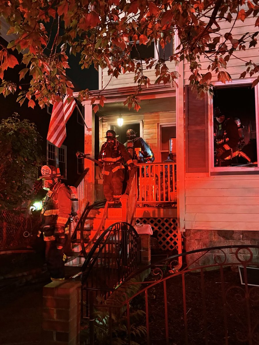 BostonFire's tweet image. At approx 3:30 this morning fire on the 1st floor at 121 Marine Rd. South Boston. Firefighters were able to quickly extinguish the fire 7 adults 2 children and 3 cats were displaced. @RedCrossMA . No injuries to report the cause of the fire is under investigation.