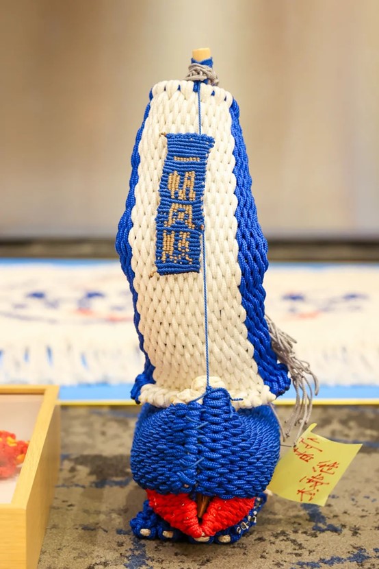 ⚓ On July 9, the finale of the first “COSCO SHIPPING Cup” Sailor Knot Competition was held in Boao, Hainan. Participants competed in Rope Knot Speed Competition, Rope Knot Creativity Competition and Rope Knot Application Competition.