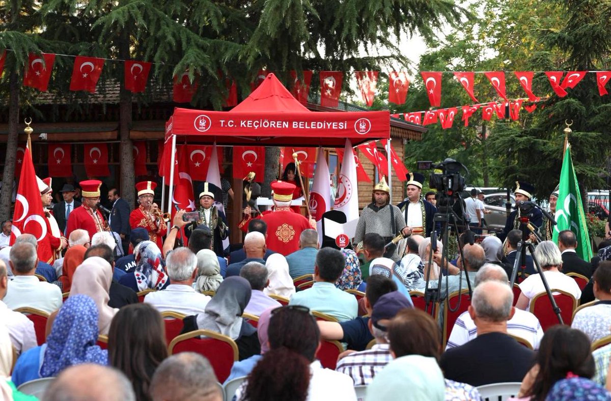 Keçiören Temsilciliğimiz ve Keçiören Kaymakamlığı işbirliğiyle 15 Temmuz programı düzenleyerek, hain feto darbesine direnirken can veren aziz şehitlerimizi ve kahraman gazilerimiz yad ettik.

Desteklerinden ve programımıza katılımlarından dolayı <a href="/keciorenkymkm/">KEÇİÖREN KAYMAKAMLIĞI</a> Kaymakamı