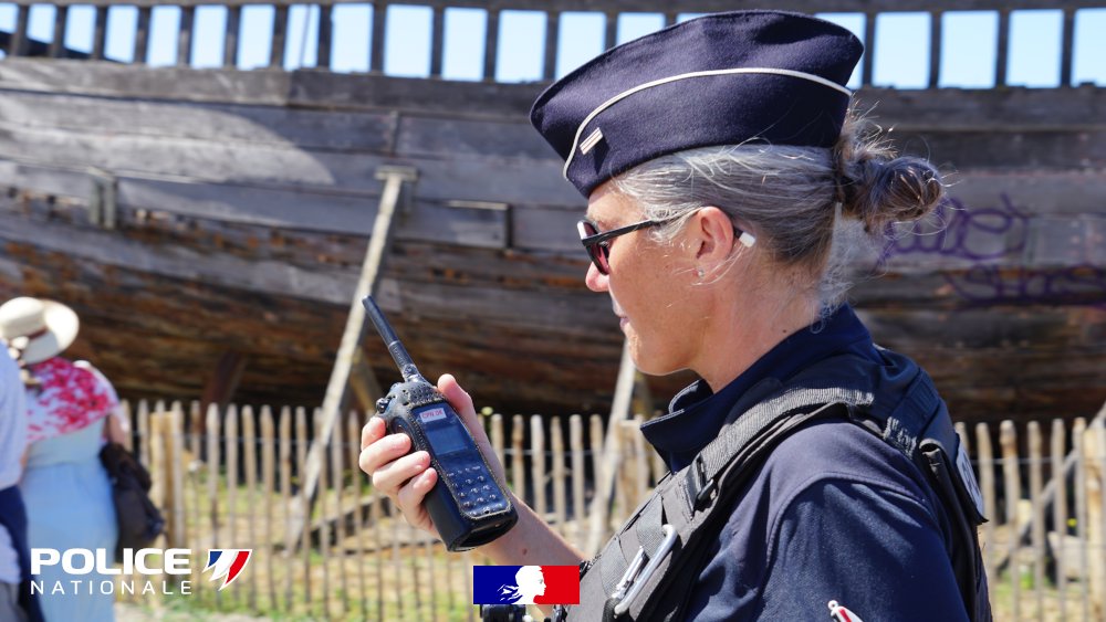 PoliceNat59's tweet image. #JeudiPhoto | Communication, vigilance et présence sur le terrain.🎙
Chaque mission commence par une coordination sans faille.