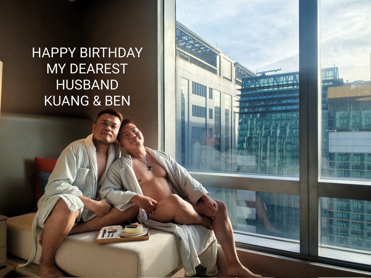 祝老公生日快樂
願37歲新的一年有精彩，有感動
有我時時刻刻的照顧
有一個可靠的肩膀讓你依靠
我想告訴我的親朋好友們
你有多麼地優秀，多麼地呵護我
認識你，是我的福份
是老天爺特別賜給我的命定
希望還能繼續幫彼此過生日，過週年慶
以後還可以過....哈哈
我愛你，很愛你，好愛好愛你😍😍