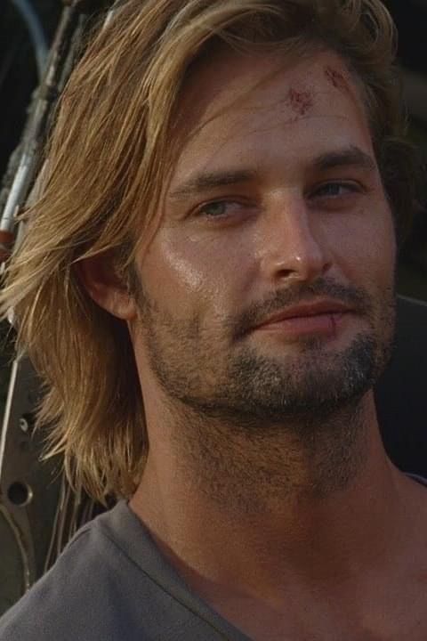 DemonsFall's tweet image. I just remembered I had a huge crush on Sawyer from Lost (and still do).😭💋