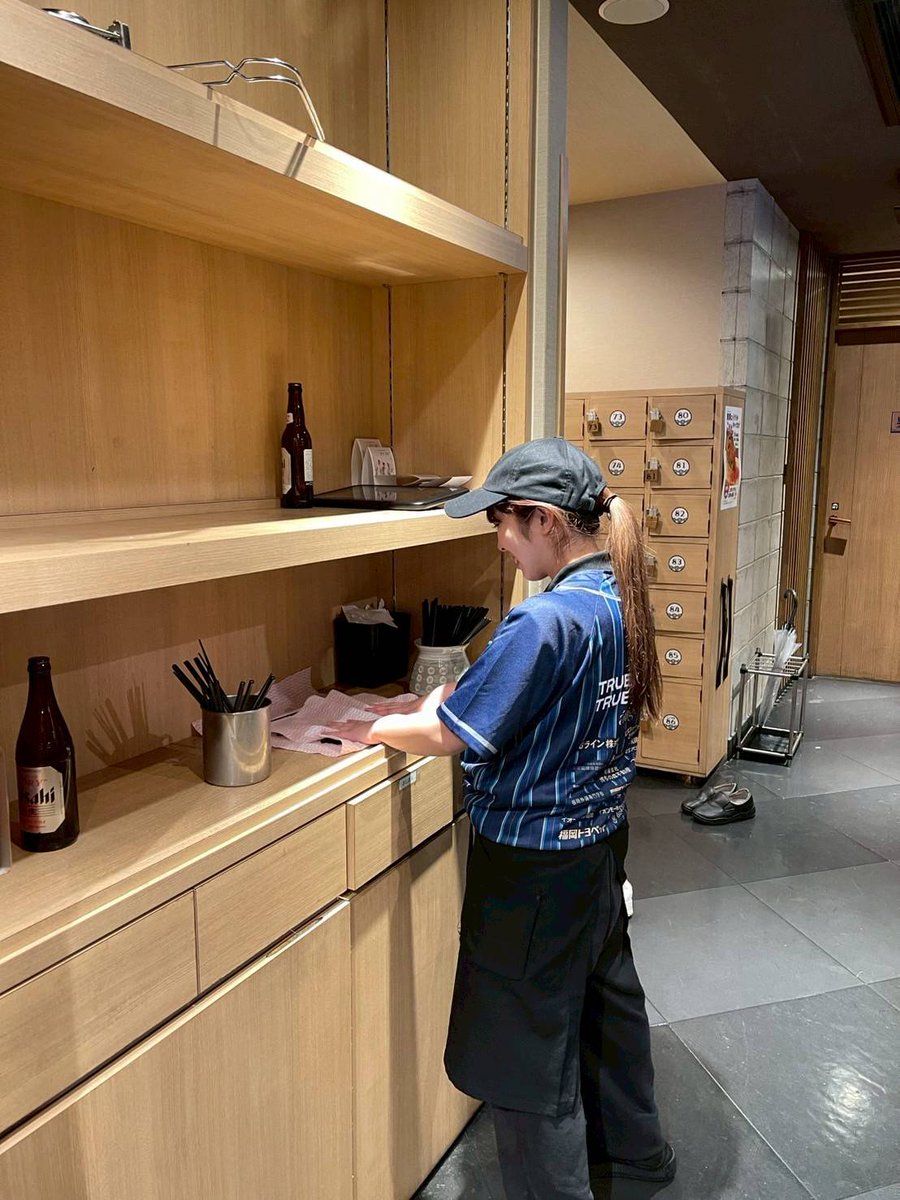 AvispaF's tweet image. 【30周年記念ベースボールシャツ着用協力先のご紹介】
#株式会社タケノ 様
いつもありがとうございます🙌
スタッフの皆様に
30周年記念ベースボールシャツをご着用いただいております✨
これからもどうぞよろしくお願いします🐝
#アビスパ福岡
#TRUE_NAVY