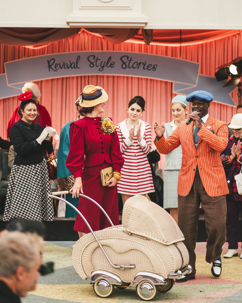 goodwoodrevival's tweet image. It's always a good time over at the #BestDressed stage. Whether you're up front or in the audience, when there's a shared passion for vintage style and a runway what more could you ask for? Will you be joining us there over the #GoodwoodRevival weekend?
