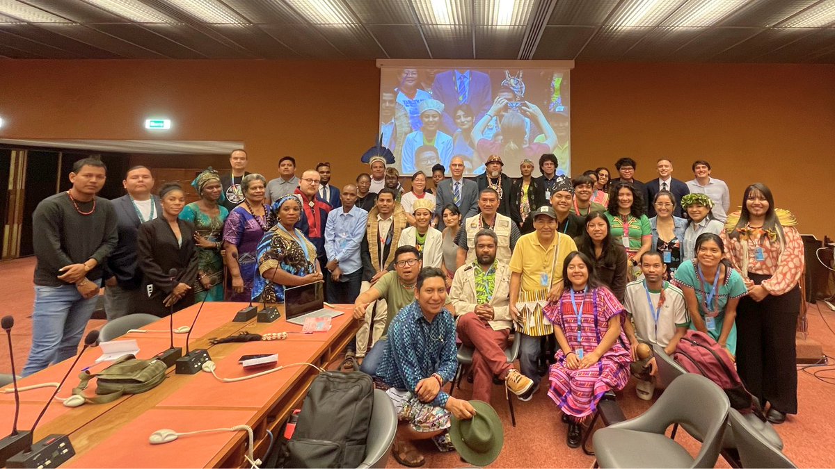 volker_turk's tweet image. Today, I met with Indigenous Fellows from my Office’s Indigenous Fellowship Programme. We discussed climate justice, corporate accountability & the preservation of Indigenous languages. Their lived experiences & insights are vital to building a more inclusive & sustainable future