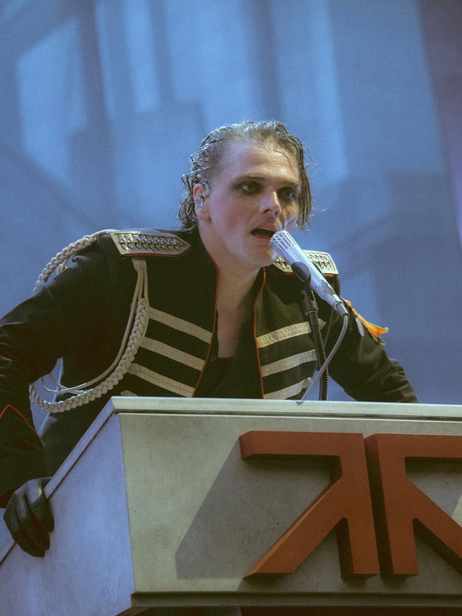 tragicianwentz's tweet image. i feel genuinely ill