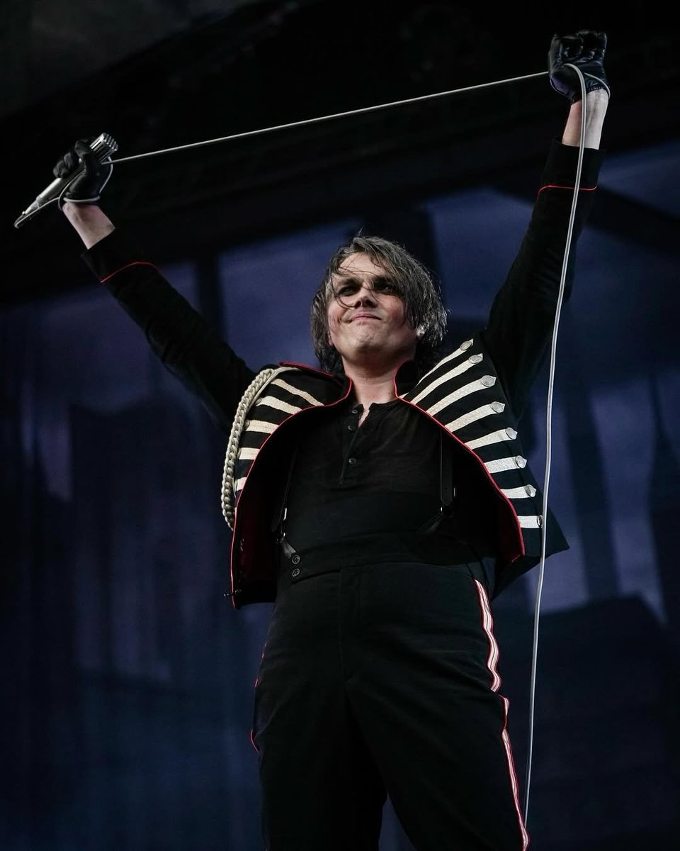 tragicianwentz's tweet image. i feel genuinely ill