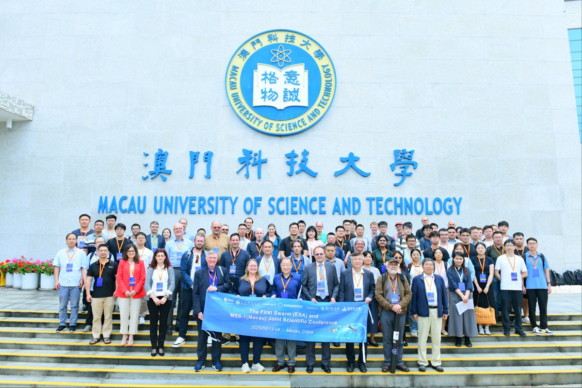 ESA_EO's tweet image. Like a magnet(ic) duo🧲
In different orbits, @esa_swarm and the Macau Science Satellite-1 have magnetometers to study Earth’s magnetic field.
They have teamed up to help:
- reconstruct the core flow
- understand the core-mantle boundary, Earth’s lithosphere and tidal magnetic…