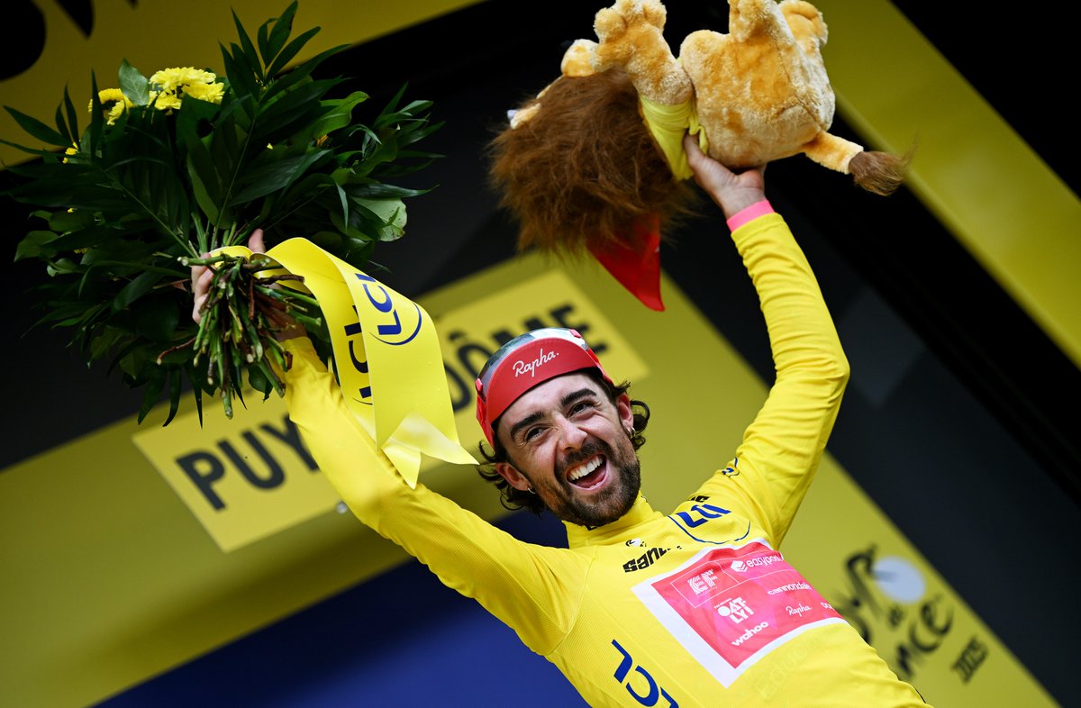 UCI_cycling's tweet image. Rest day mode: 𝙖𝙘𝙩𝙞𝙫𝙖𝙩𝙚𝙙 ✅
What an explosive start to @LeTour! 💥
From the winds of the north to the wild crowds of Brittany, the action hasn’t let up during the first 10 days on the French roads. 🇫🇷💛
What’s been your standout moment so far?👇
#TDF2025 #RoadCycling