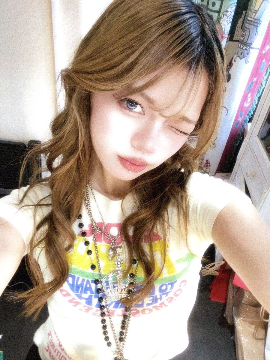 絶対子供服であろうピチT着てみた
平成ギャル感〜💯🌈