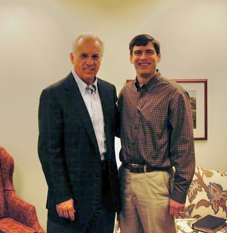 WillGraham_4's tweet image. Though @JohnMacArthur was a very busy man, he would always take time to encourage me in my ministry and faith. The thing I appreciated most was his zeal, love and respect for God’s Word. We rejoice that he’s now with his Savior. “Well done, good and faithful servant.”