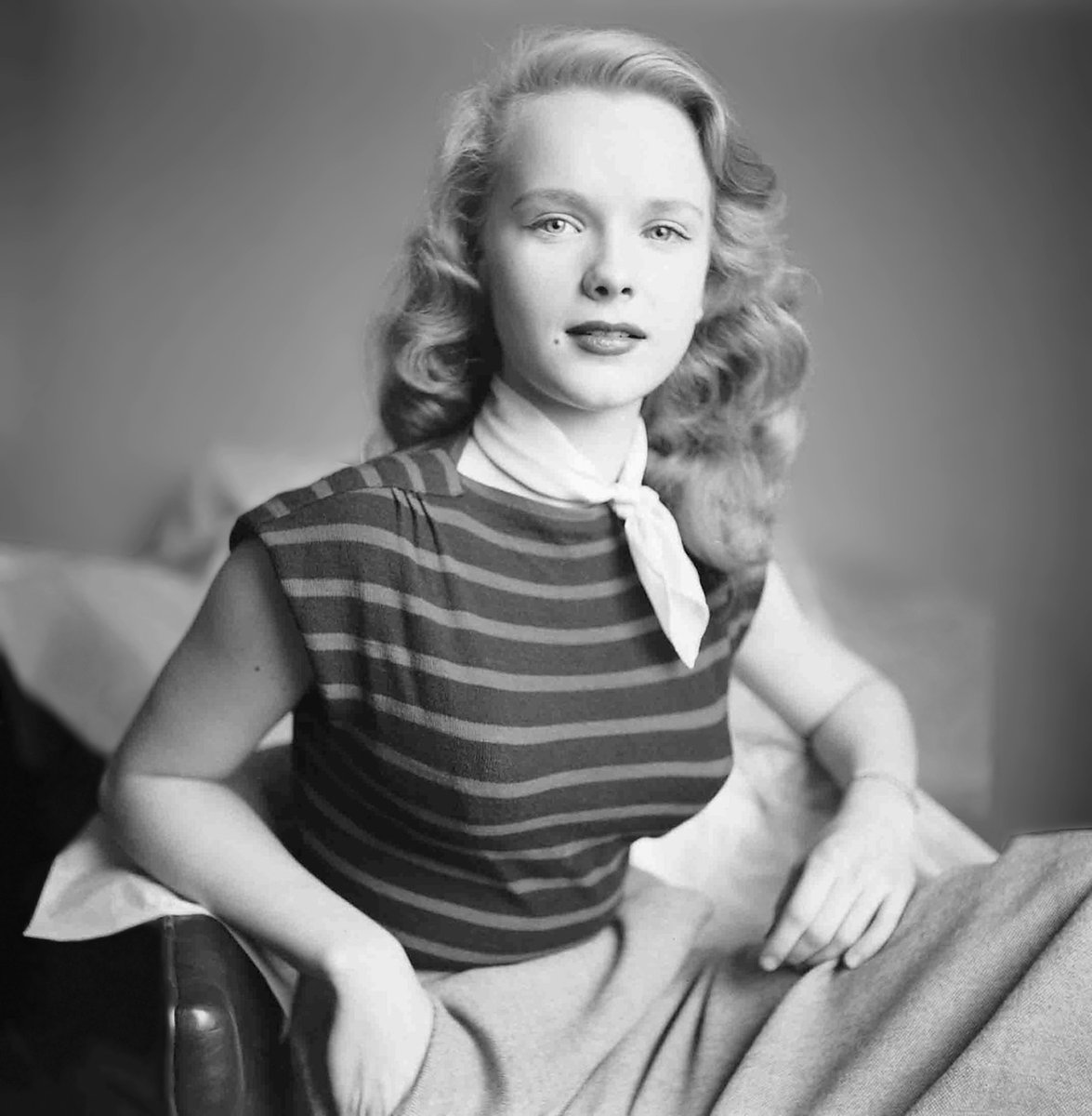 And, in addition to the general nudes,  I will also be presenting as many images of

Bettie Page
Brigitte Bardot
Anne Francis (seen here)
Margaret Nolan
June Palmer
Candy Loving
Mylene Demongeot
Diahann Carroll
Ann-Margret
Eartha Kitt
Elizabeth Montgomery
Betty Brosmer
Lee Remick