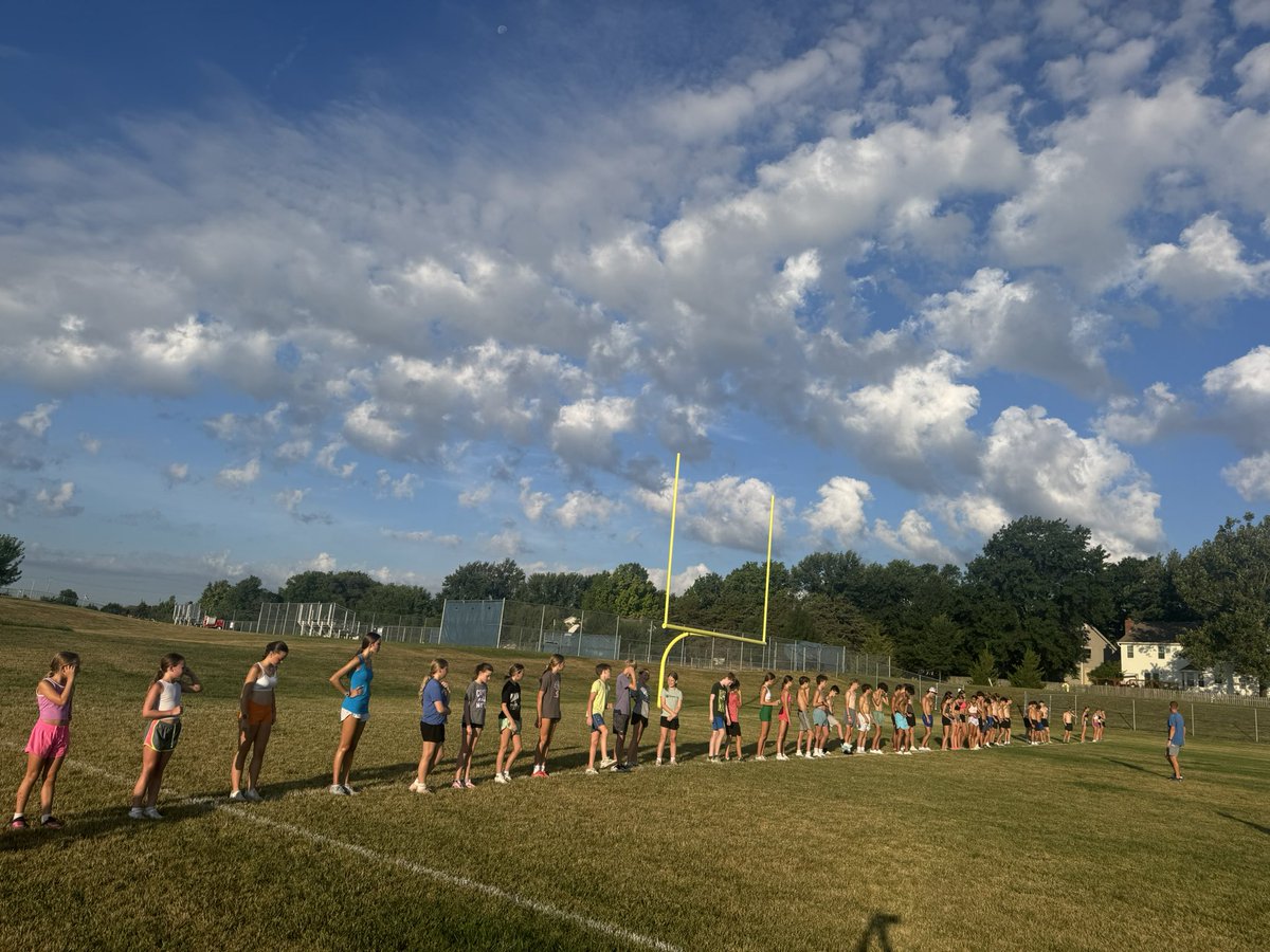 owlxc's tweet image. Bring a Friend to Practice Day! 🤩💙