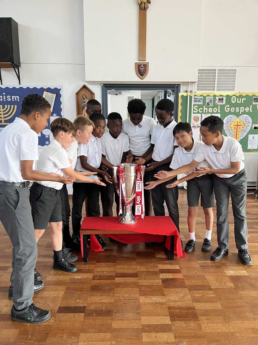 St Thomas a Becket tweet media