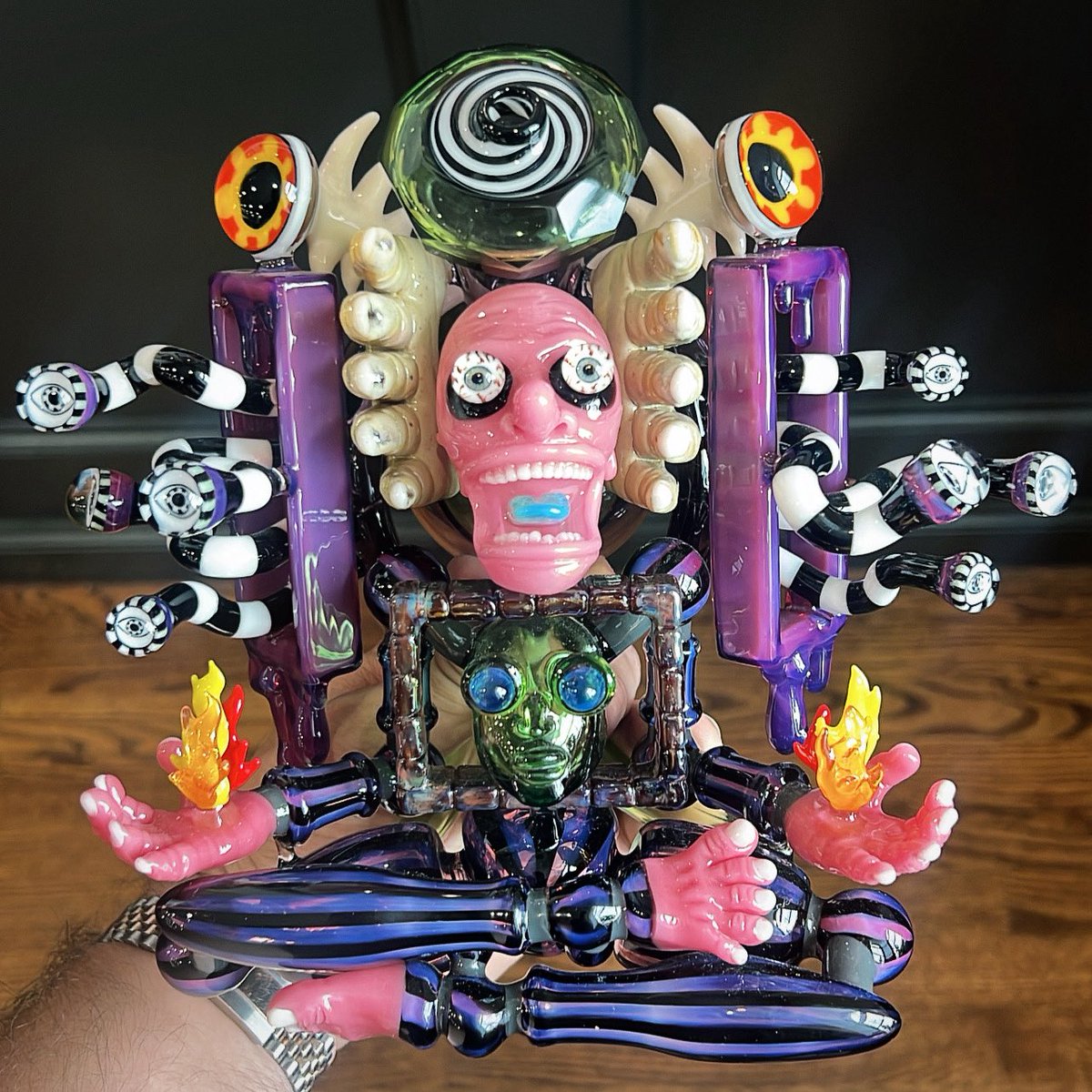 MADEgallery's tweet image. BANJO and @ouchkickglass