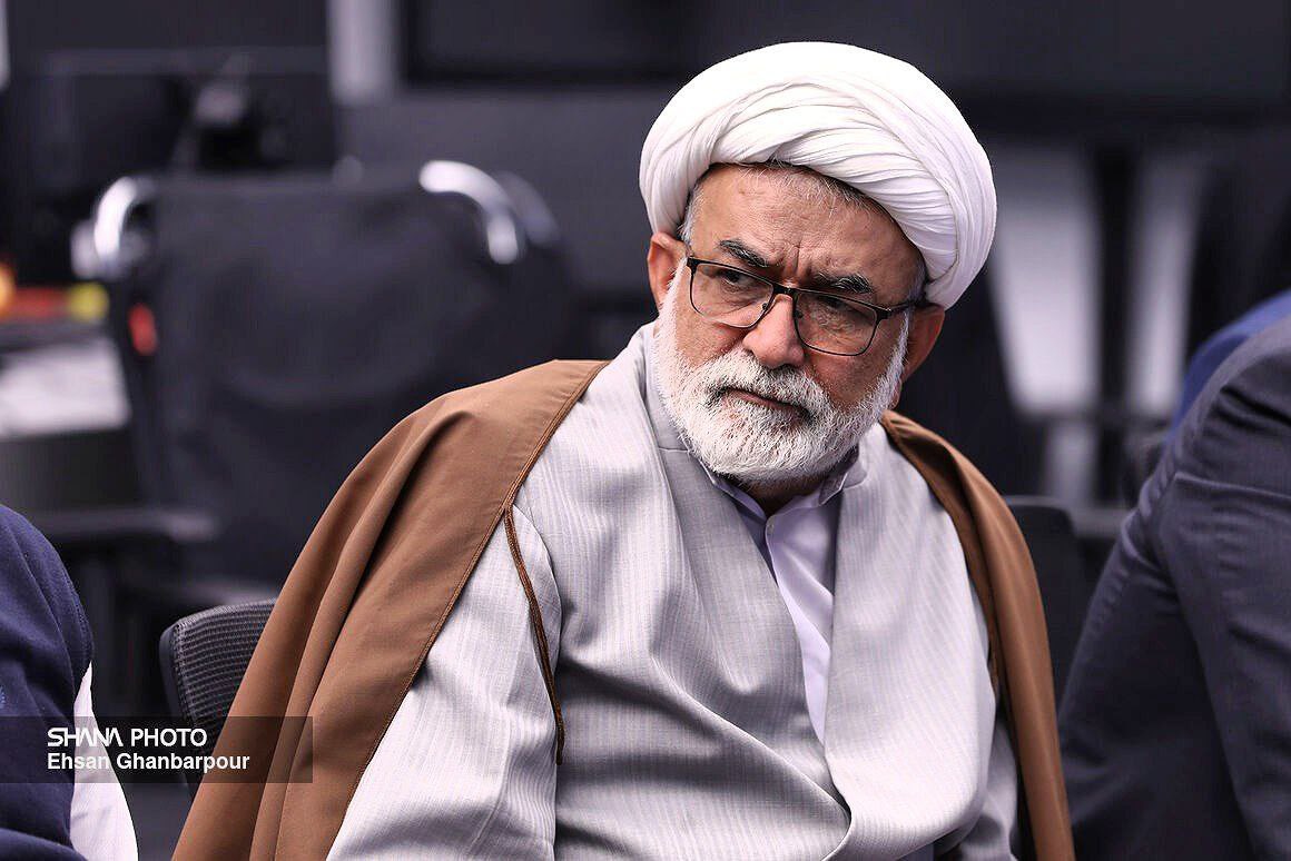 sadraaliyan_'s tweet image. «موسی احمدی» برای دومین سال متوالی به عنوان رئیس کمیسیون انرژی مجلس انتخاب شد
تحصیلات:
دکترای الهیات و فقه ومبانی حقوق
شغل پیش از نمایندگی:
رییس دادگستری شهرستانهای فیروز آباد و مرودشت
مدیرکل سازمان ثبت و اسناد استان فارس
معاون اسناد سازمان ثبت اسناد
دادیار دادسرای انتظامی قضات