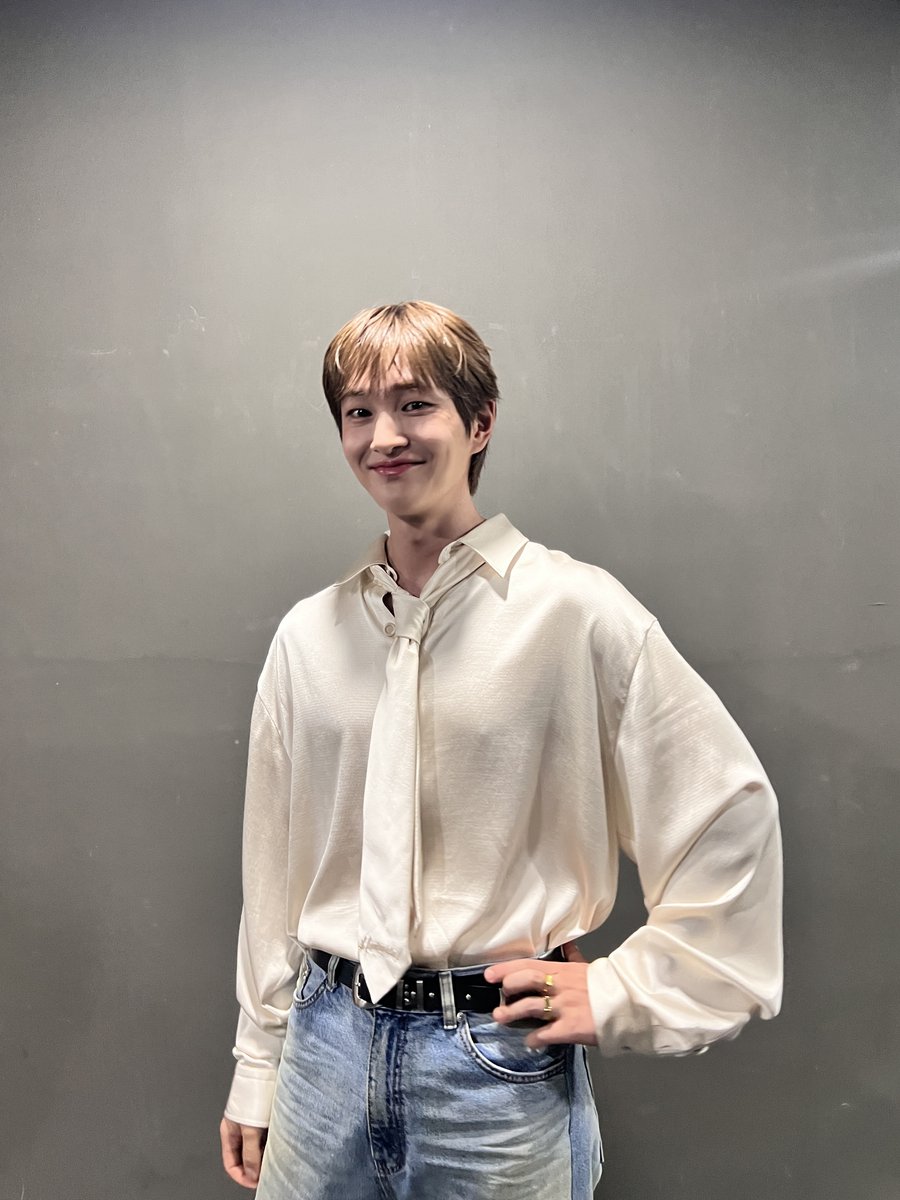 ONEW_GRIFFIN's tweet photo. 온-오프라인으로 함께해 준 모든 찡구들이 만들어낸 Happy moment🩵

#온유 #ONEW
#PERCENT #ONEW_PERCENT
#퍼센트 #온유_퍼센트 #온유퍼센트
#ONEW_ANIMALS #ANIMALS #온유_애니멀 #온유애니멀 https://t.co/XPhk3F7Iet