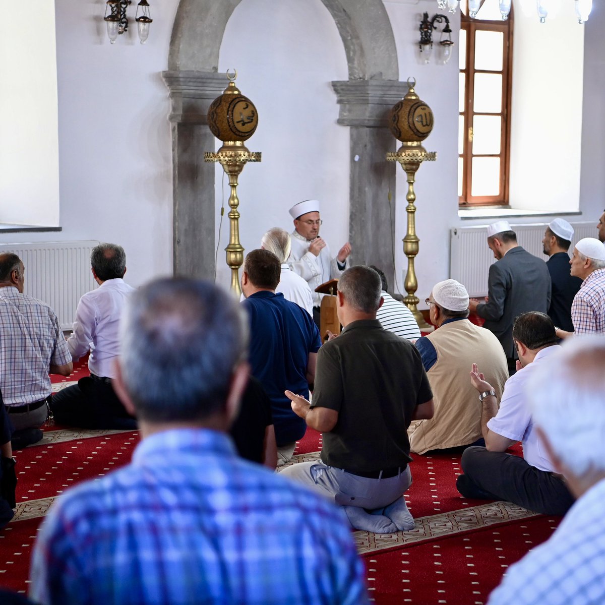 📍Ayancık - Sahil Camii

🇹🇷15 Temmuz Demokrasi ve Milli Birlik Günü münasebetiyle, Mevlid-i Şerif ve Kur’an’ı Kerim programı gerçekleştirildi. 

🇹🇷Vatanın bölünmez bütünlüğü, milletimizin huzur ve güvenliği için canlarını feda eden kahraman şehitlerimiz dualarla yâd edildi.