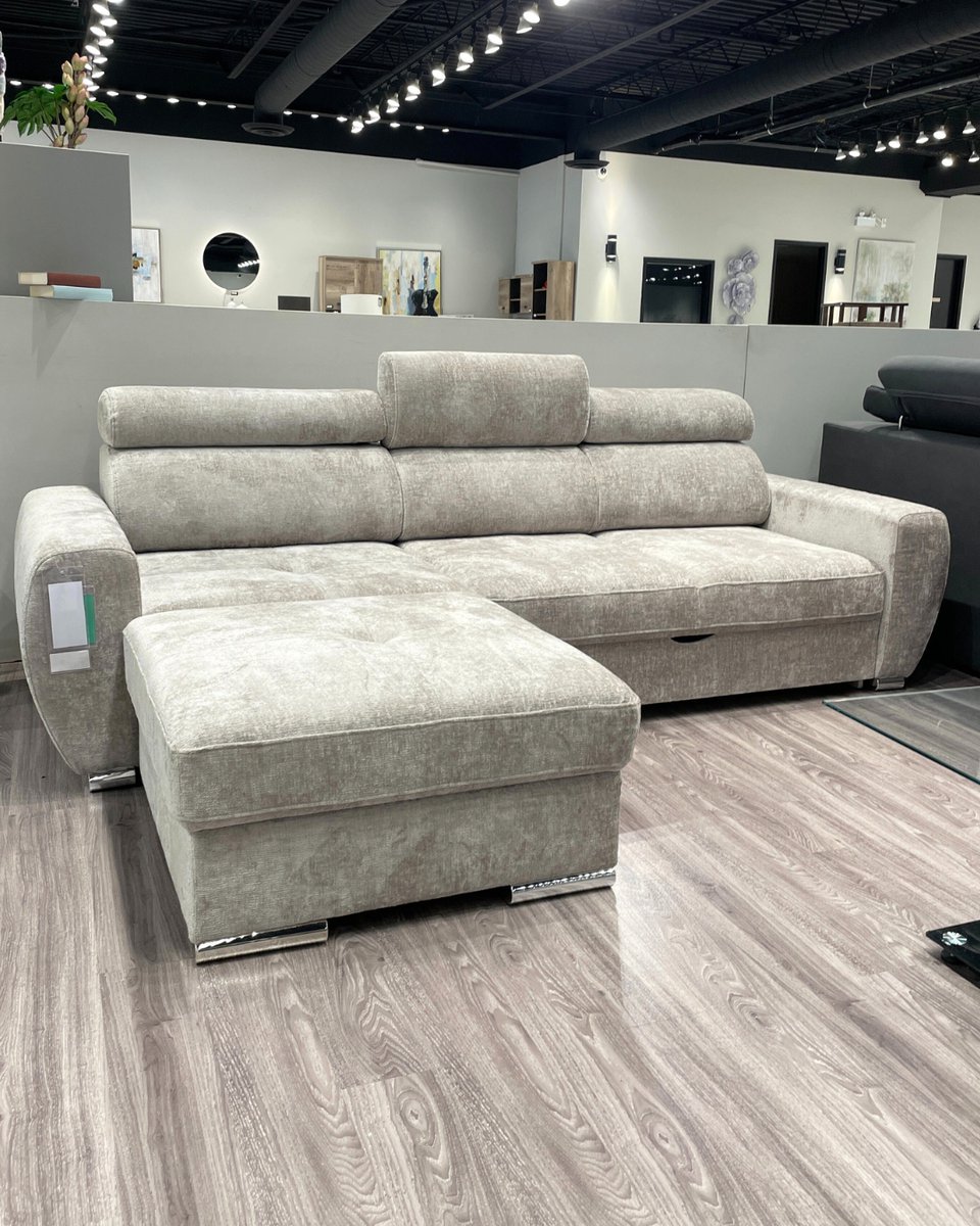 smrtfurniture's tweet image. Looking for your next perfect sofa?
Swipe through to see some of the beautiful sofas currently on display in our showroom!
📍Visit us in-store to test them out in person – comfort is just one seat away!
🛒 Or shop online at smartfurniture.ca
#SofaShopping #FurnitureShowroom