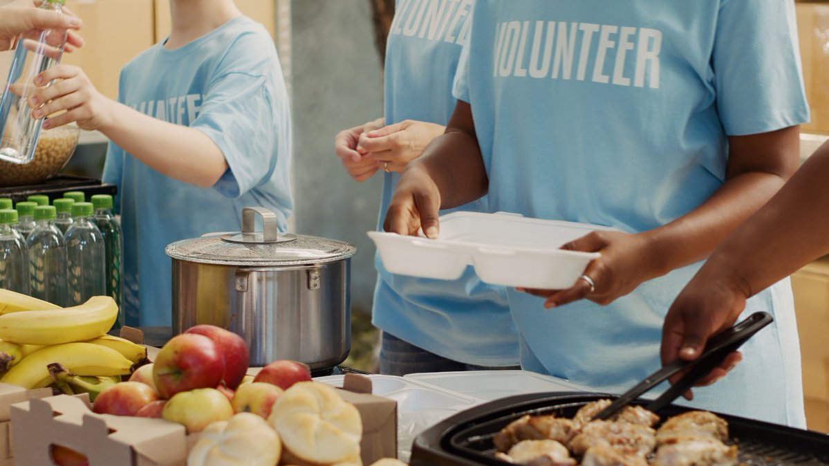 Today is National Give Something Away Day! Give more than just things—give your time. Volunteer with a local organization and make a lasting impact. #GiveSomethingAwayDay #Volunteer
