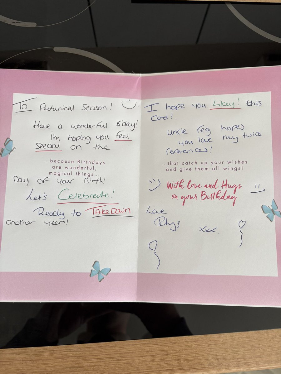 Tell me you’re a once without tell me you’re a once #TWICE <a href="/JYPETWICE/">TWICE</a>