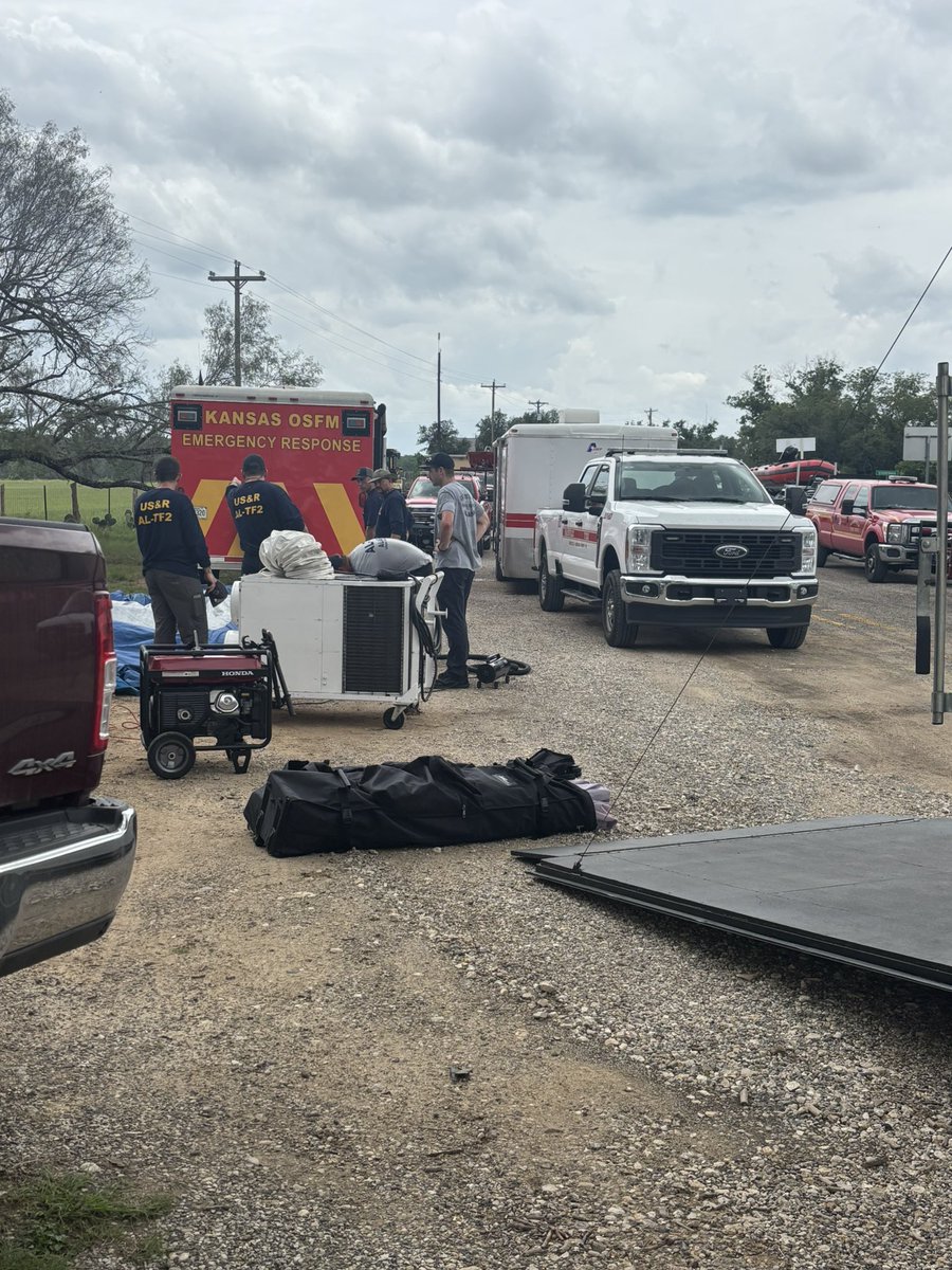 GovernorKayIvey's tweet image. Alabama Task Force 2 has been hard at work in Texas, assisting with critical water rescue operations.
We’re proud of AL-TF2 and all of our other brave Alabamians deployed to assist Texas. Let us pray for their continued safety. #alpolitics