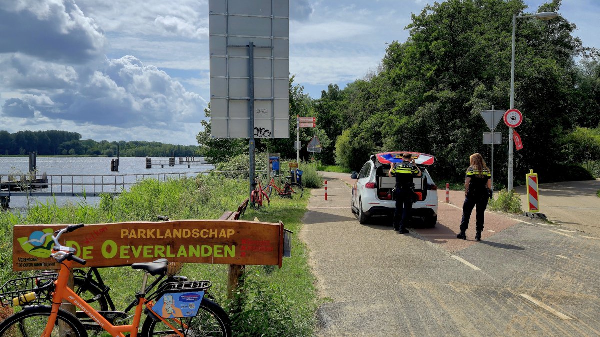 Steekpartij op de Riekerweg bij de Nieuwe Meer