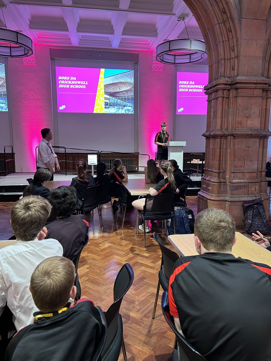 crickhowellhs's tweet image. Student Council at the Senedd today! Diolch @DoddsJane, @PrifWeinidog and @MarkDrakeford for talking to students and making us welcome. We had debate in the Pierhead Building and a talk about Welsh politics. Diolch Richard for showing us around. ππ΄σ §σ ’σ ·σ ¬σ ³σ Ώ @SeneddWales #learnervoice