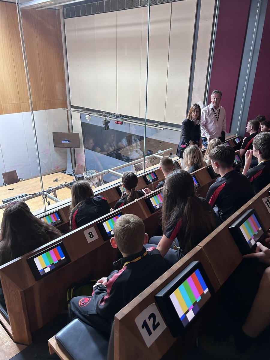 crickhowellhs's tweet image. Student Council at the Senedd today! Diolch @DoddsJane, @PrifWeinidog and @MarkDrakeford for talking to students and making us welcome. We had debate in the Pierhead Building and a talk about Welsh politics. Diolch Richard for showing us around. ππ΄σ §σ ’σ ·σ ¬σ ³σ Ώ @SeneddWales #learnervoice