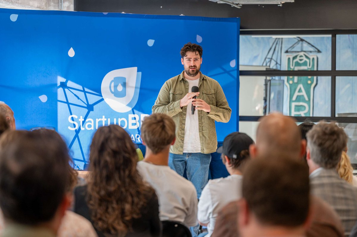 TheGrandFarm's tweet image. Another startup win!
At @StartupBREWFar back in June, @picketasystems shared they were on the hunt for three summer interns. Within just 24 hours, they had all three positions filled, thanks to connections made right here in Fargo during the AgTech Week events! ☕