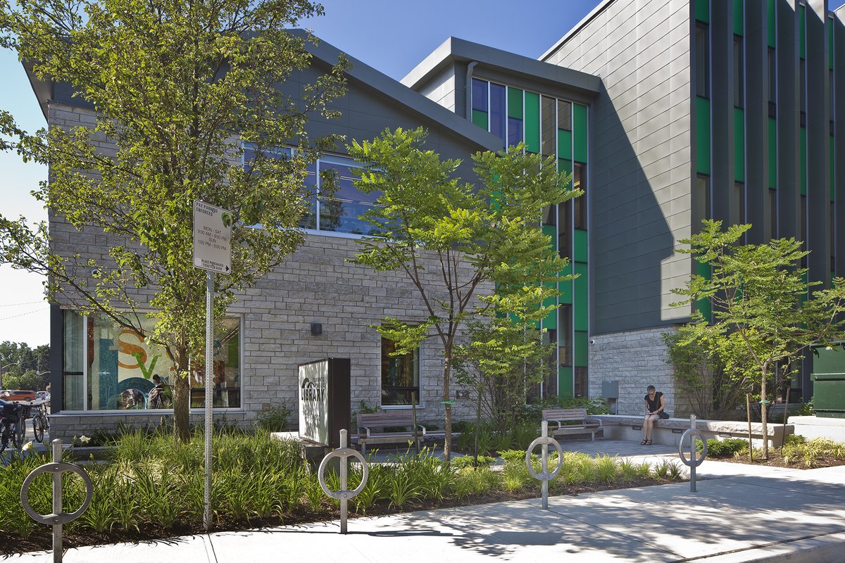Another hot one, Toronto! 🥵 Need a break from the heat? Drop by any of our 100 branches during operational hours to cool off, recharge and relax. We’ve got free Wi‑Fi, comfy spaces and all the AC you need. Find a branch near you: torontopubliclibrary.ca/hours-location…

📷: Brentwood branch