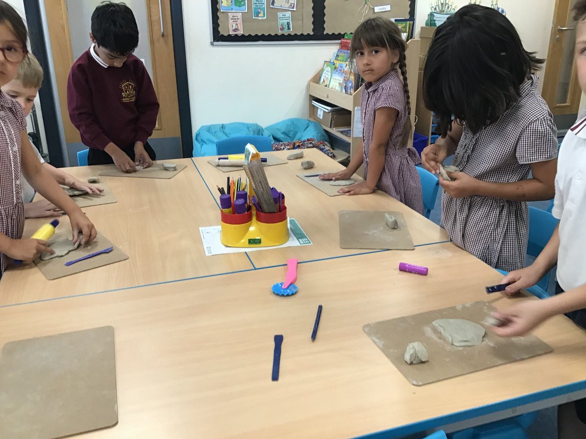 AVPAYear1 tweet media