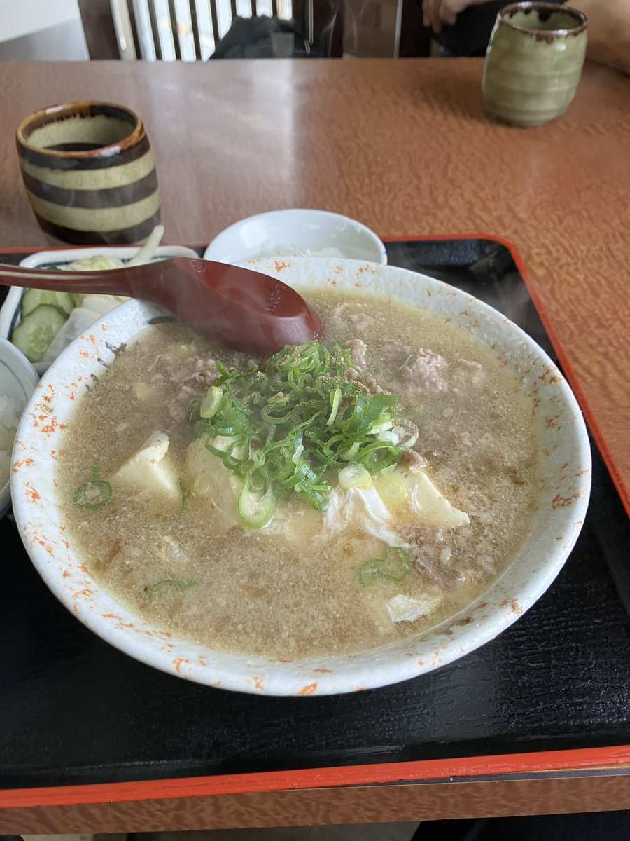 umameshi_bot's tweet image. 肉うどんうどん抜き、、、🤤
#飯テロ　#グルメ　#相互　#企業公式