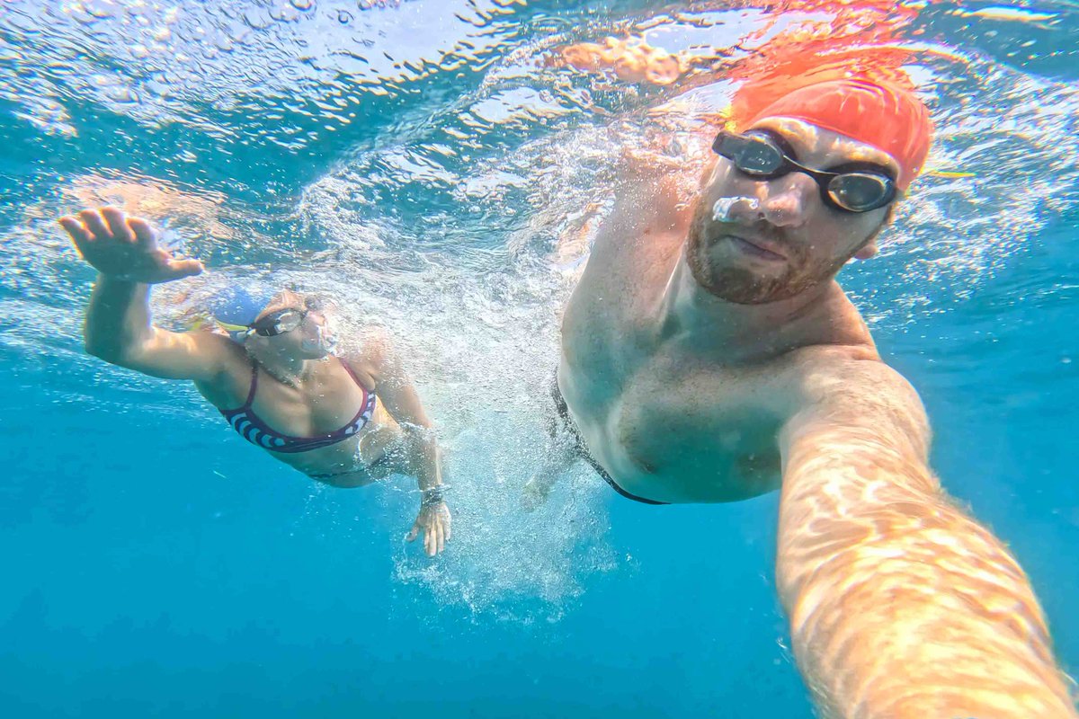 dcrainmakerblog's tweet image. FORM&apos;s just announced their new FORM Swim Smart 2 Pro goggles, which adds in Corning Gorilla Glass for the lens, and then new software features atop that. Here&apos;s your full review with everything you need to know! dcrainmaker.com/2025/07/form-s…