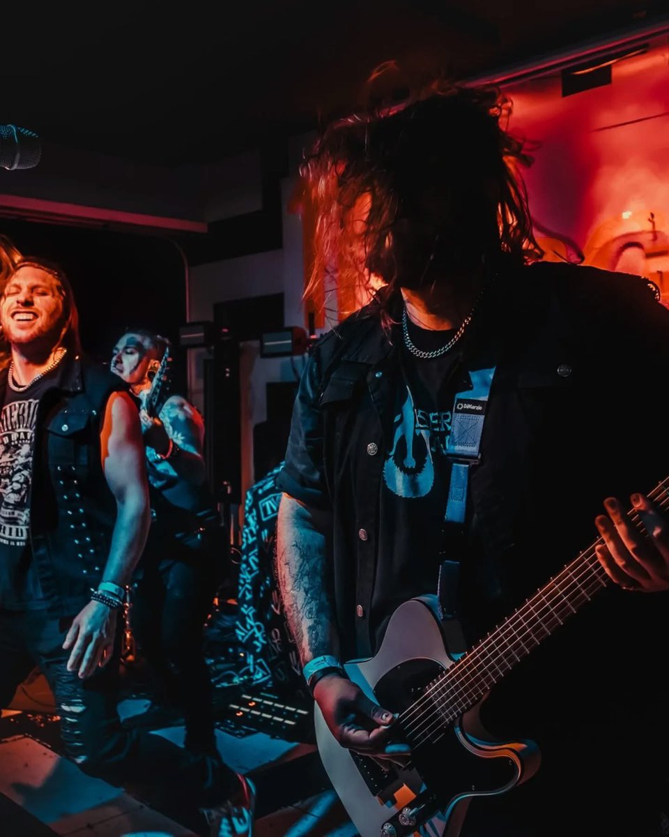 Poolpartypalooza was an absolute rager as expected! Next up we've got back to back bangers opening up for Filth with a ton of homies. 
7/25 at centennial_hall_erie 
7/26 Smoked Out Fest at mercurymusiclounge 

📸- slightlyawsm on Ig