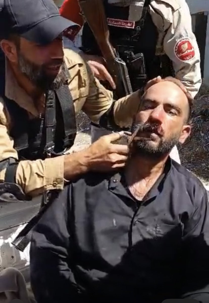 RawaneOsmane's tweet image. 🛑 I’m not sure what sparked the recent escalation in Sweida, Syria—but the videos emerging are horrifying.
Druze civilians are being beaten, humiliated, and even killed by armed Syrian forces. Some attackers are calling them “infidels” and “swine.” Disturbingly, some men appear…
