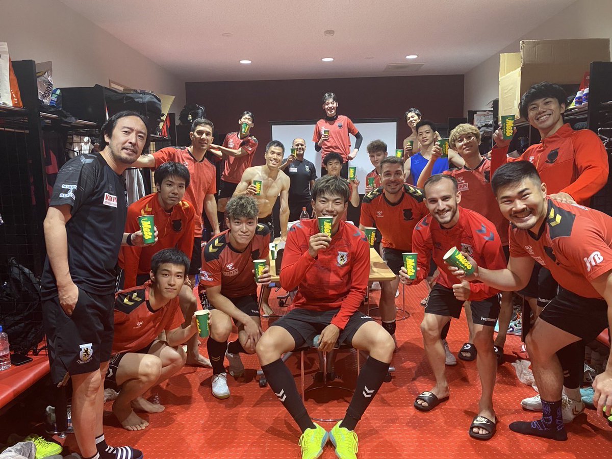 NakashimaKeita1's tweet photo. Gracias familia!! 

ありがとうございます！ https://t.co/ODYmtXjtbY