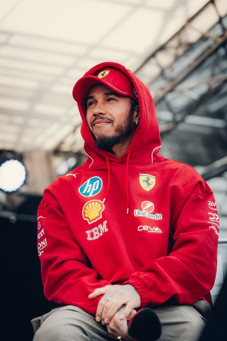 OH MY GOD

Lewis Hamilton (@/LewisHamilton) British F1 legend and Ferrari driver with 40M followers on IG just liked Jimin’s post on Instagram.

JIMIN REALLY PULLS STARS 😭😭