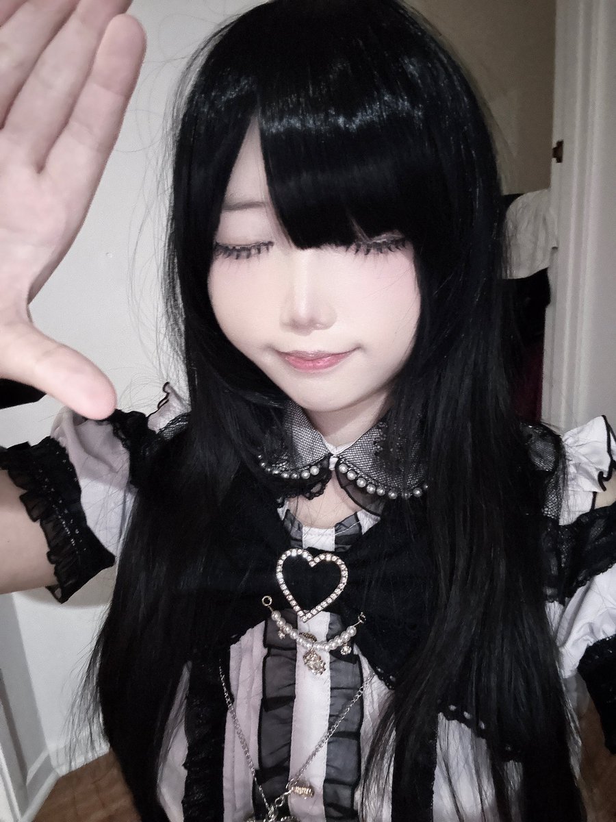 i give up looking for jirai kei pieces . it's not my fate