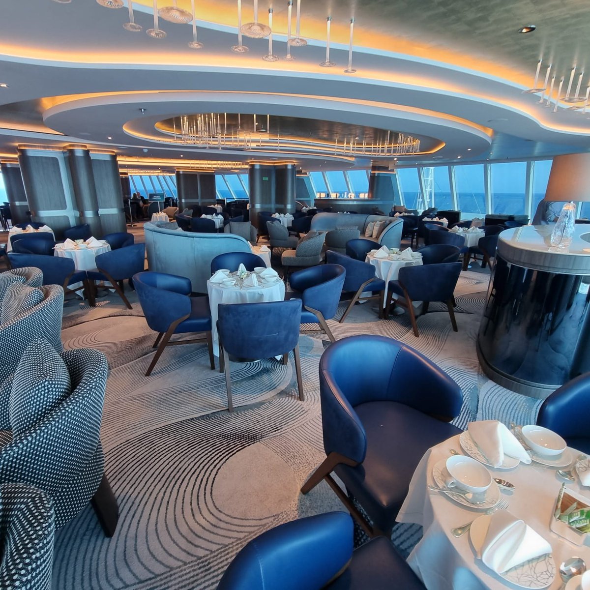 First look at Oceania Cruises' brand new ship, #OceaniaAllura 👀 

We're currently on board, getting an inside look at this magnificent addition ahead of her maiden voyage on July 18th 

Discover the full range of itineraries here ➡️ sixstarcruises.co.uk/oceania-allura…
0808 278 4192 ☎️