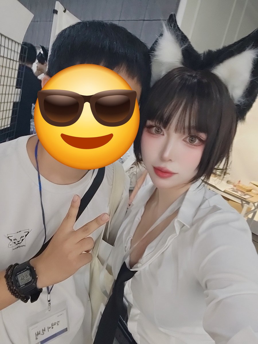 shiren0213's tweet photo. #CCF #COSCRE #코스크리 #코스프레
일정 때문에 고민을 했었는데 린땅님이 꼬셔서 가게 된 CCF
아는 분들이 굉장히 많은 행사였는데 좋아하는 분들과 함께 웃고 떠들며 즐거운 시간 보낼수 있었습니다
굿즈도 좋았고 다양한 컨텐츠도 굉장히 재밌었습니다 https://t.co/pAVuUjunGn