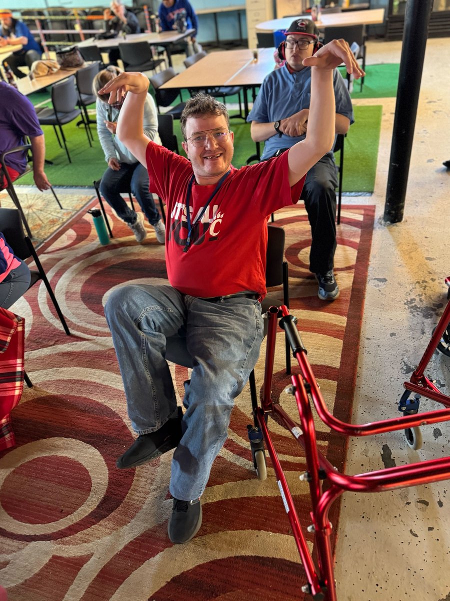 KAAlliance14's tweet photo. Our Adult Day Services mornings begin with light exercise and a mindfulness activity - helping participants feel their best and build community. #KenAndersonAlliance #WellnessforAll https://t.co/nbvpX7aCJf