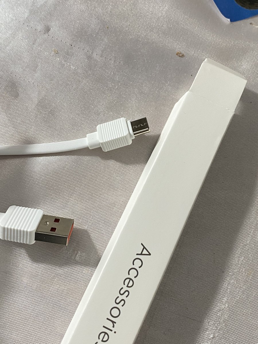 Novashop_8's tweet photo. ส่งต่อ Zellcasพาวเวอร์แบงค์ 10000 mah
:370 รวมส่ง
แถมสายชาร์จ ใช้1อาทิตย์
#powerbank #ส่งต่อpowerbank #ส่งต่อพาวเวอร์แบงค์ #acmic #แบตสำรอง #ส่งต่อ #ส่งต่อแบตสำรอง #ส่งต่อ #พาวเวอร์แบงค์ https://t.co/dXRkyaxs3f