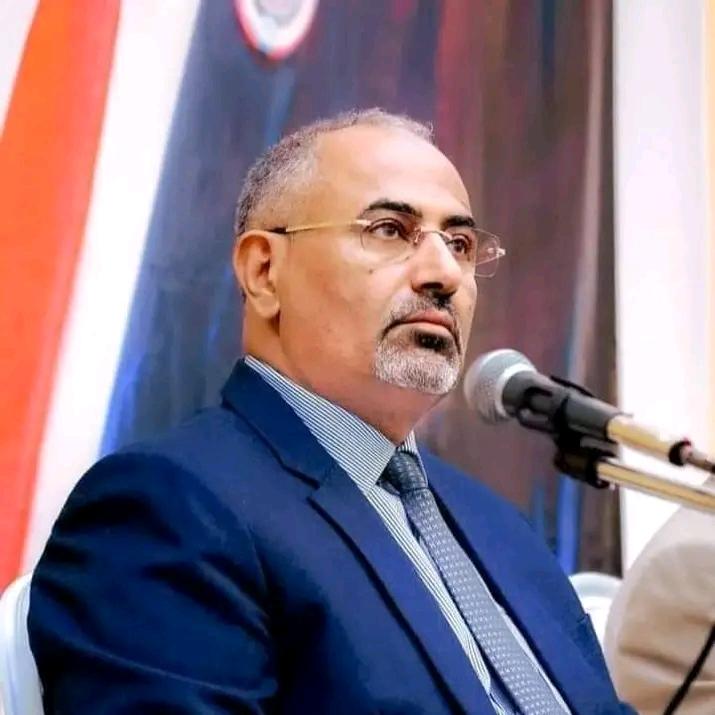 حان وقت إعادة المسير الى طريقه الصحيح ، وترتيب الوضع الداخلي بما يتوافق مع متطلبات المرحلة ، ورص الصفوف في مواجهة المعركة القادمة .

اتخذ قراراتك ، وكلنا جنوداً نقف خلفك في حربك ضد الفساد والمفسدين .