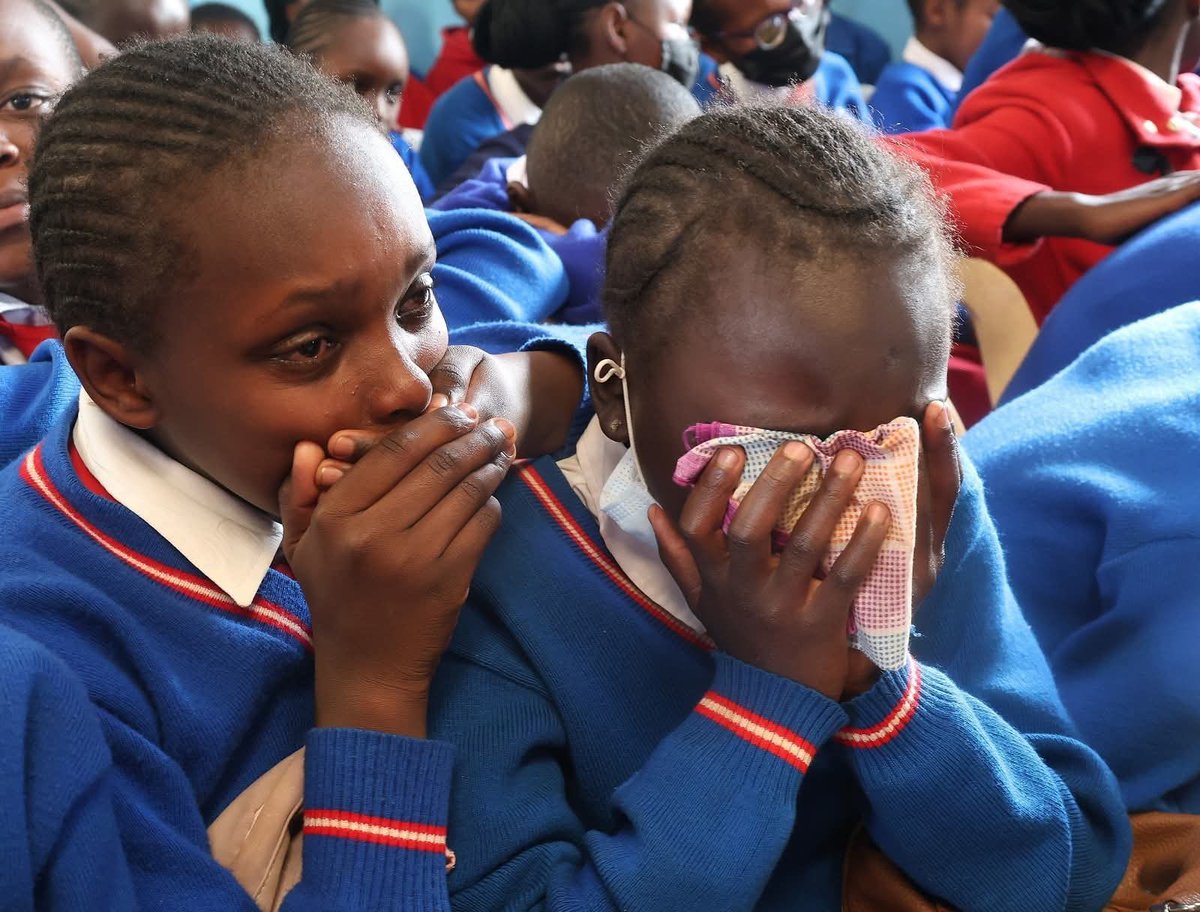 Nyandia Gachago, ACIM (@nyandia_g) on Twitter photo 12 Years Old. Shot while in her home.
TWELVE!!
Heh <a href="/WilliamsRuto/">William Samoei Ruto, PhD</a> we shall revisit.
Hii imetuuma.
Watoto walikufanyia nini? Sio teargas sasa Kifo?
Apana. Tumekataa.
#JusticeForBridgetNjoki
#RutoMustGo 12 Years Old. Shot while in her home.
TWELVE!!
Heh <a href="/WilliamsRuto/">William Samoei Ruto, PhD</a> we shall revisit.
Hii imetuuma.
Watoto walikufanyia nini? Sio teargas sasa Kifo?
Apana. Tumekataa.
#JusticeForBridgetNjoki
#RutoMustGo