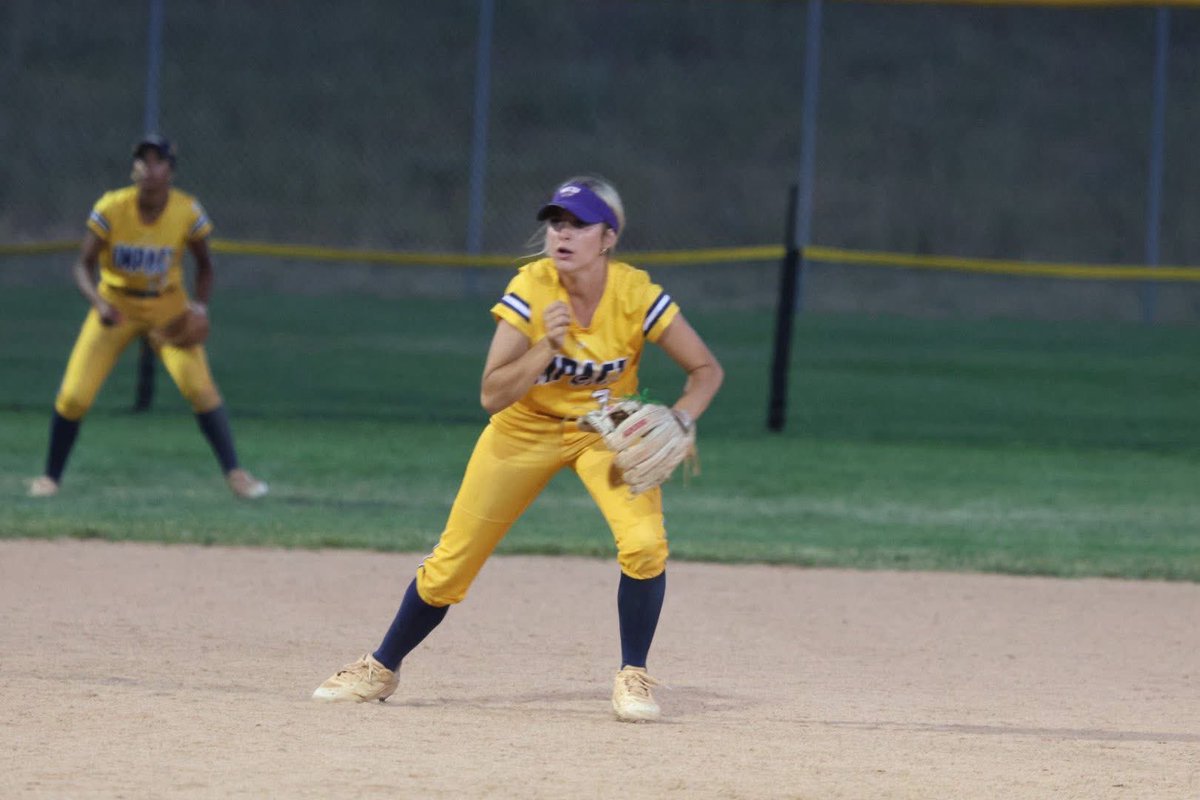ImpactGold08GA's tweet image. Happy birthday to our @CatamountSB commit and stud SS, @KaylieZirger. If you love watching her play as much as we do now is the time to wish her a happy birthday. Looking forward to hitting the dirt with you one last time this summer on Thursday Kaylie!