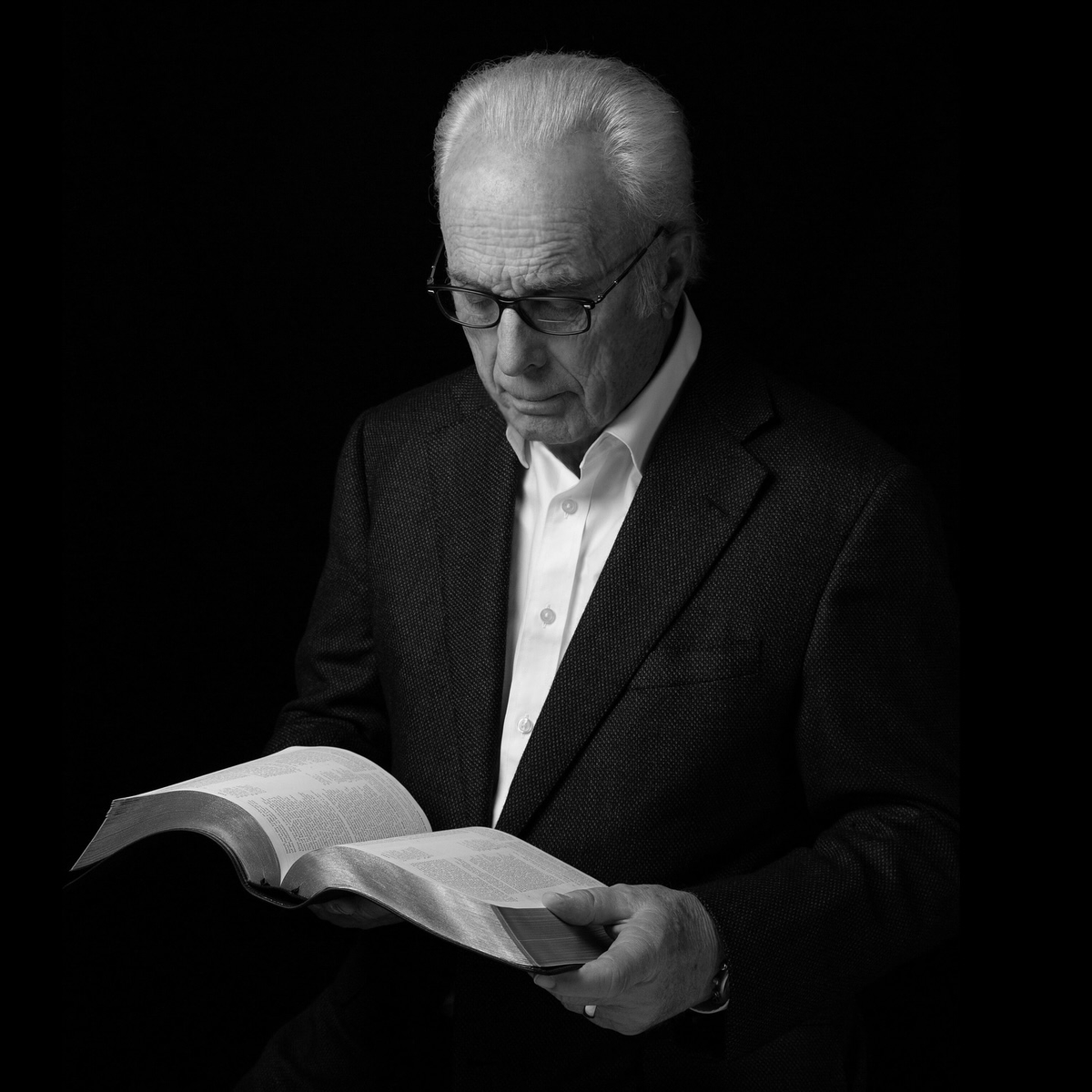 ReformedWiki's tweet image. reformedwiki.org/wiki/John_MacA…
Dr. John Fullerton MacArthur Jr. (June 19, 1939 - July 14, 2025) was an American pastor and author who founded the national Christian radio and television program Grace To You, and was the pastor of Grace Community Church in Sun Valley, California.