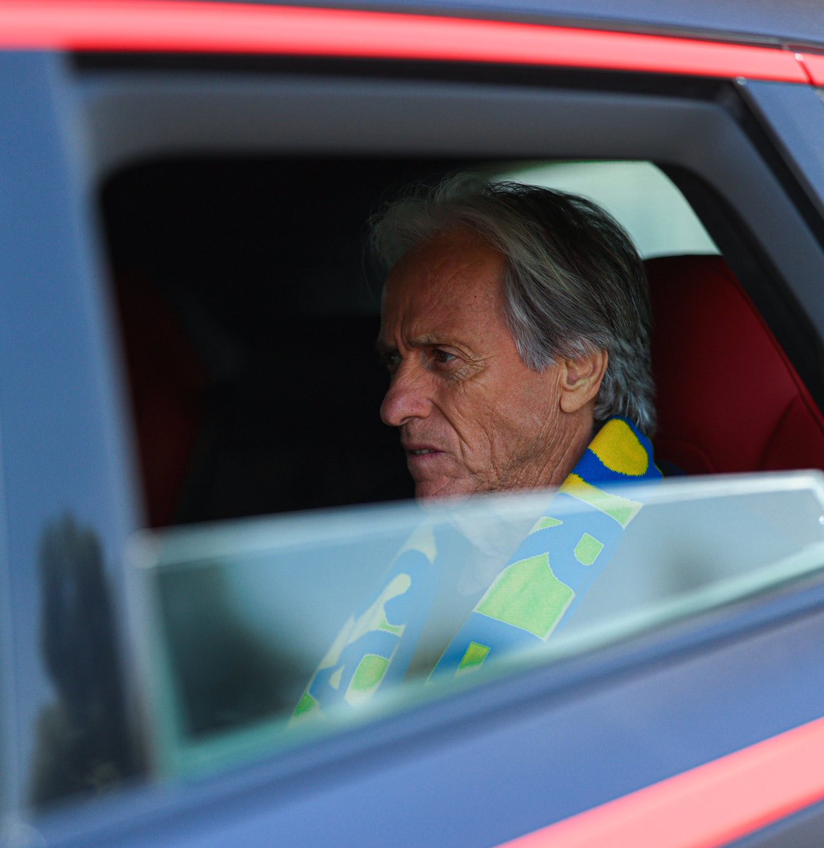 #النصر_إلى_الابد
مدري كانوا اصدقائي واللي يعرفني يقول اني متميز وموفق في قرائة الملامح!!!!
👇ما اشاهده كأنه يقول دواهم عندي 🧢مدري كذا اشوف 🫡🧐🧐🧐🤫🫣🤫