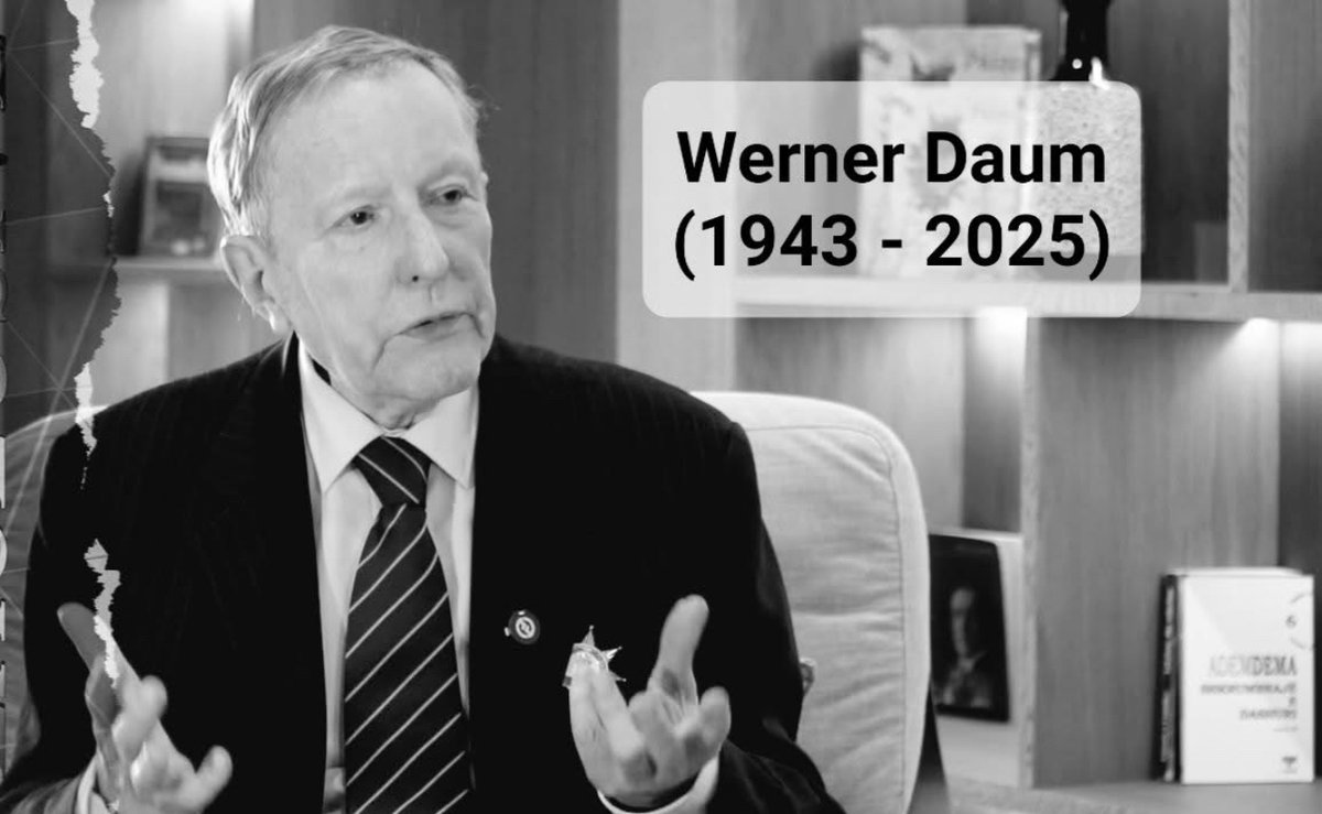 EmbassyYemen's tweet image. Nachruf
Die Botschaft der Republik Jemen in der Bundesrepublik Deutschland nimmt mit tiefer Trauer Abschied vom Botschafter Dr. Werner Daum, dem ehemaligen deutschen Botschafter im Jemen, der nach einem Leben voller diplomatischem und kulturellem Engagement verstorben ist.…